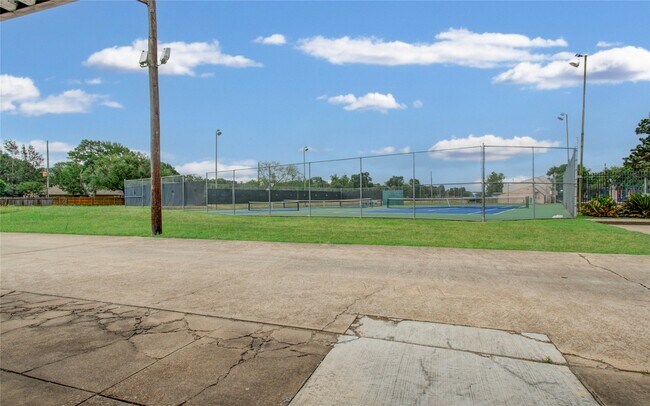 Building Photo - 15309 Kingfield Dr