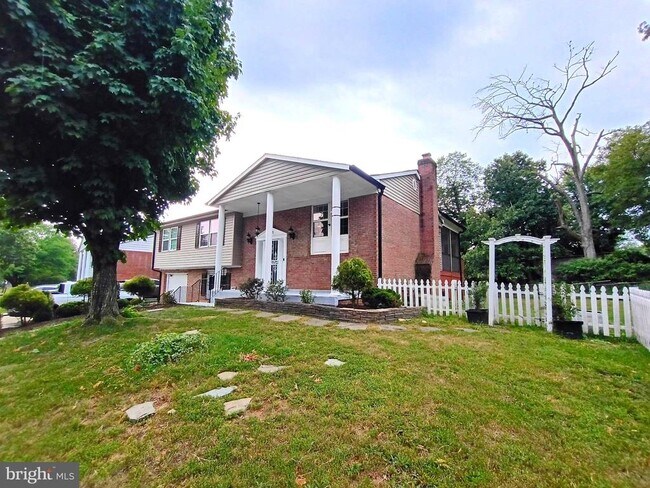 Building Photo - 8705 Loughran Rd