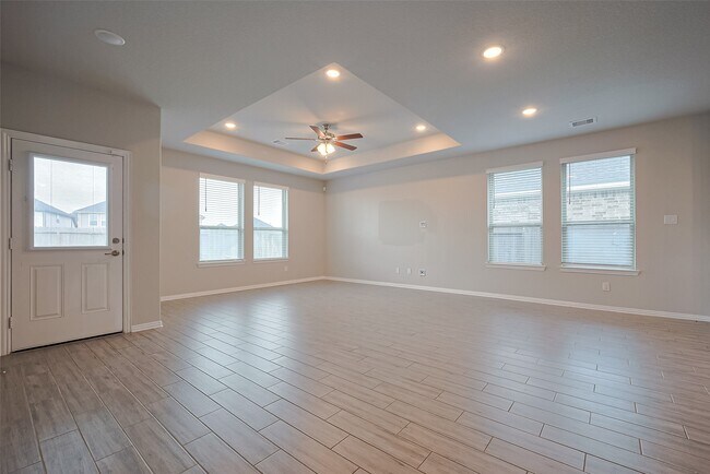 Building Photo - 31415 Conover Dr