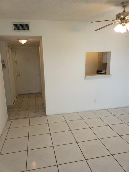 Building Photo - 4364 NW 9th Ave