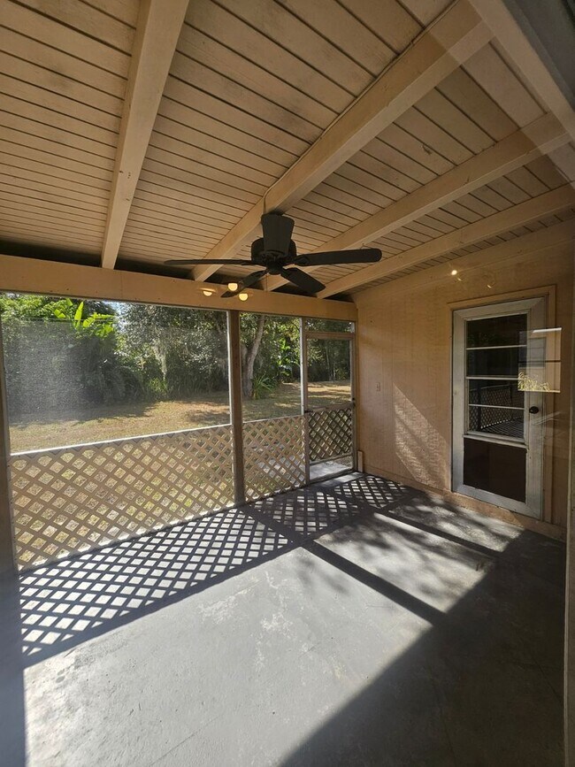 Building Photo - Single Family Home in Port Charlotte