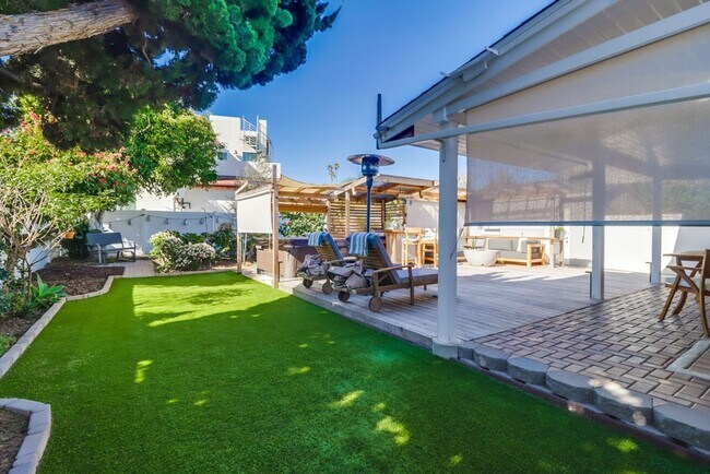 Building Photo - ***VACATION HOME AVAILABLE FROM MAY 15TH- OCTOBER 31ST*** MONTH TO MONTH
