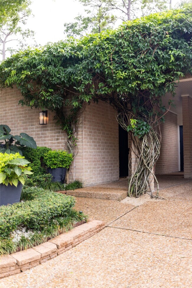 Building Photo - 158 Glynn Way Dr