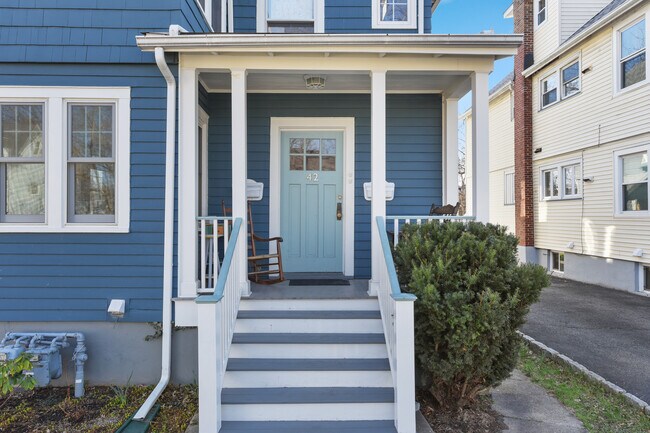 Building Photo - 42 Brookfield Rd
