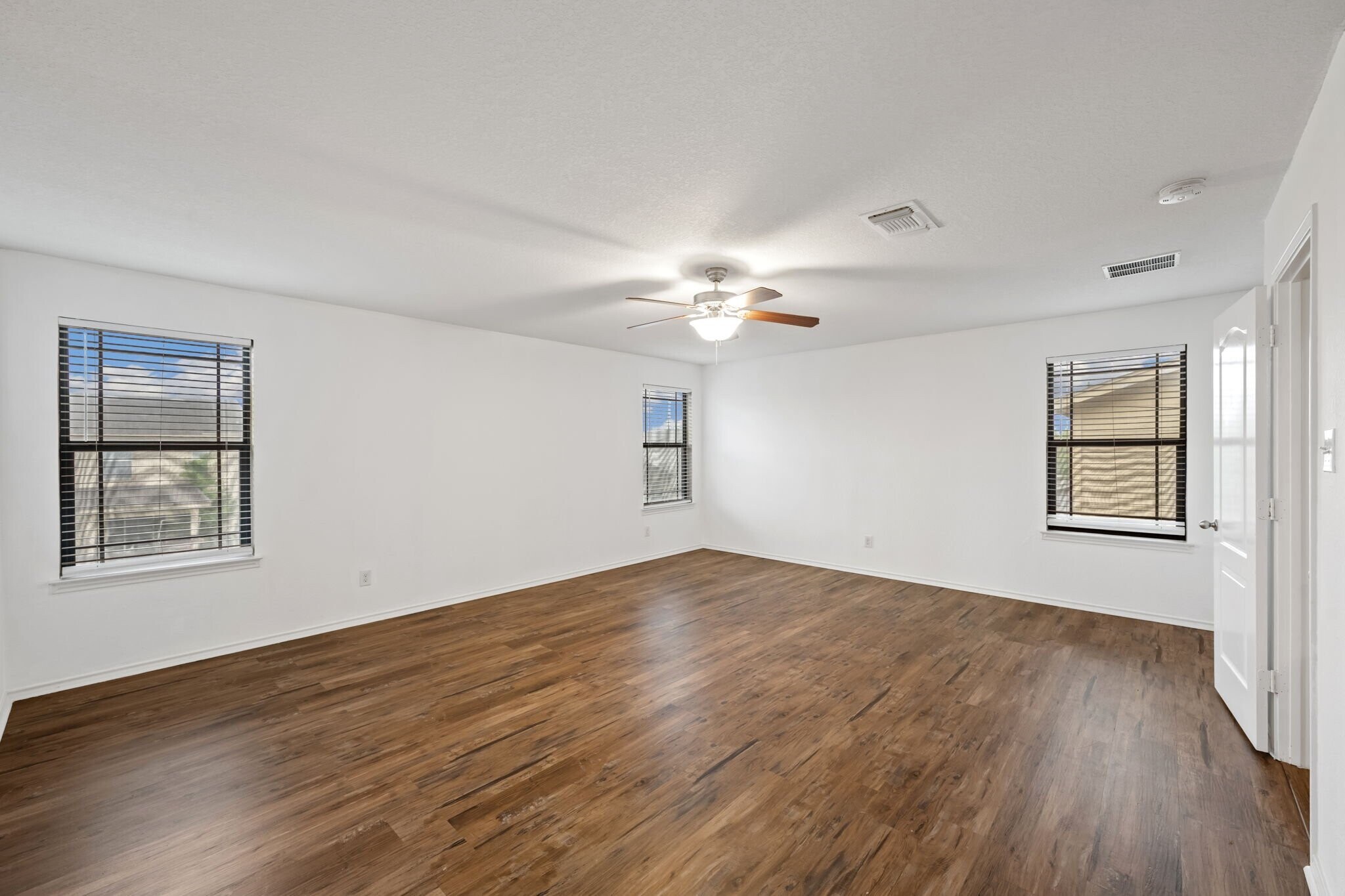 Building Photo - 4430 Stetson Park