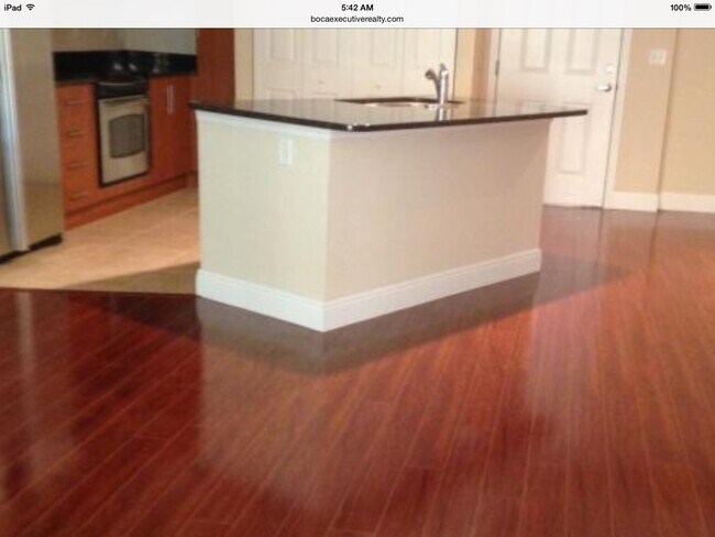 Building Photo - 600 S Dixie Hwy