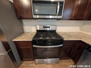 Building Photo - 913 Andean Emerald