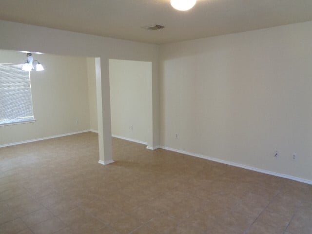 Building Photo - 1838 Strongs Ct