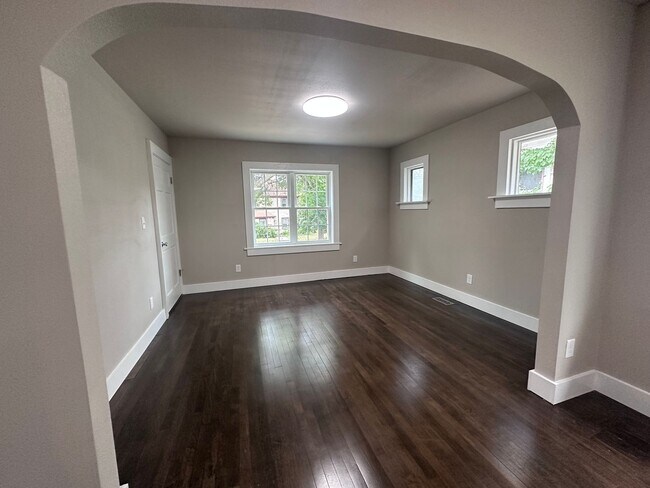 Building Photo - 3BR/2BA Rent to Own Home with Large Garage