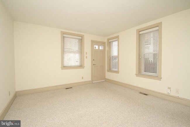 Building Photo - 1513 Green St