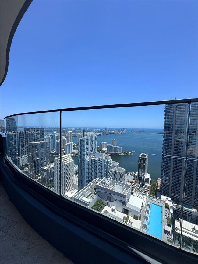 Building Photo - 1000 Brickell Plaza