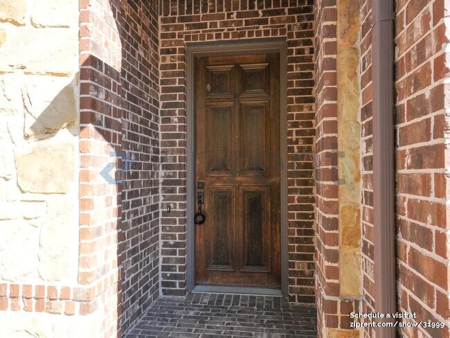 Building Photo - 419 San Marcos Dr