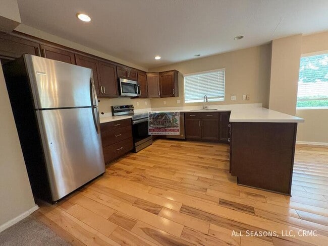 Building Photo - 2520 Sierra Springs Dr