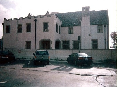 Building Photo - Tudor Square