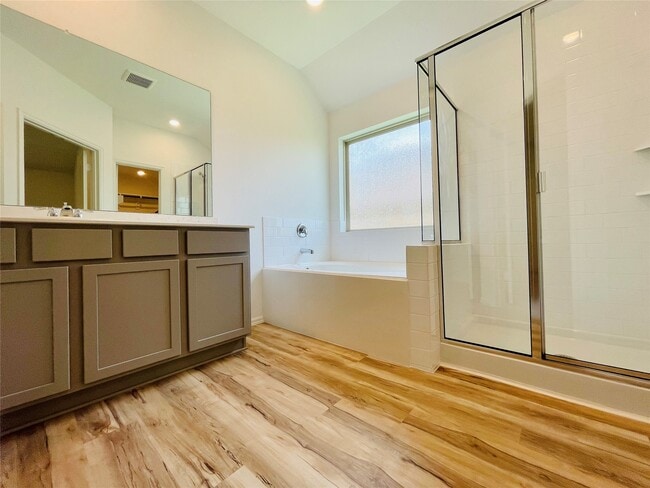 Building Photo - 5523 Knox Lndg Dr