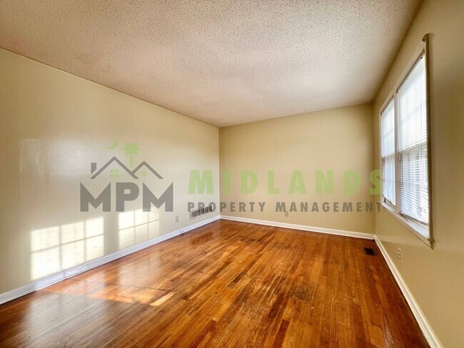 Building Photo - 1217 Faraway Dr