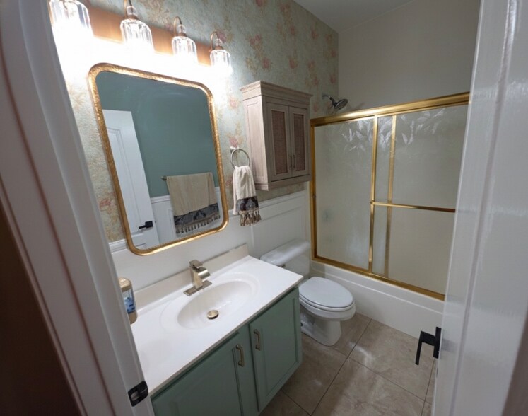 Building Photo - 17004 W Halifax Ln