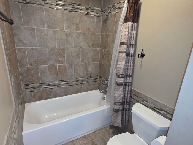 Building Photo - 3 bedroom Mukwonago townhome