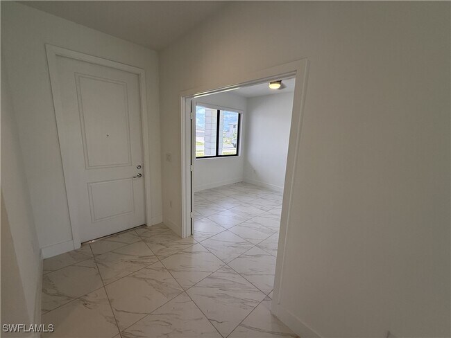 Building Photo - 5109 Panella Ave