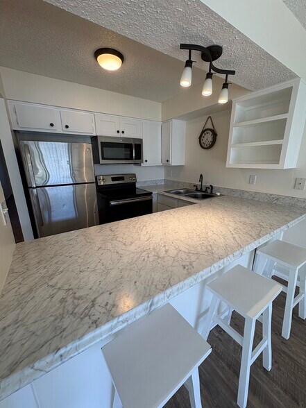 Building Photo - 1441 N Atlantic Ave