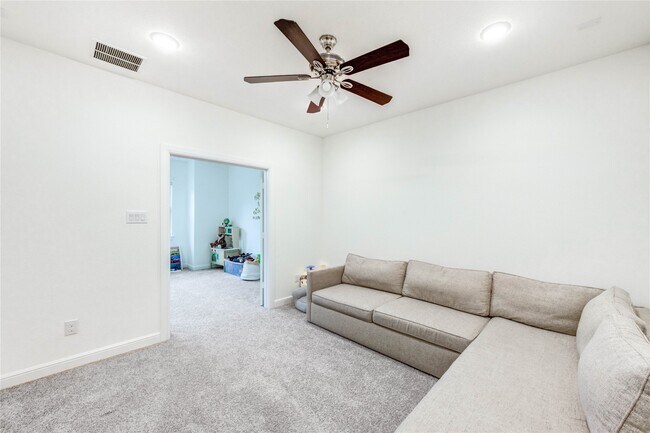 Building Photo - 4055 Woodland Meadow Dr