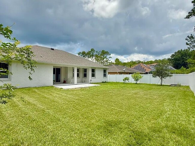Building Photo - 14 Ethan Allen Dr