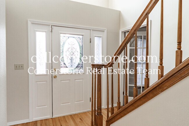 Building Photo - 630 Fernglen Ct