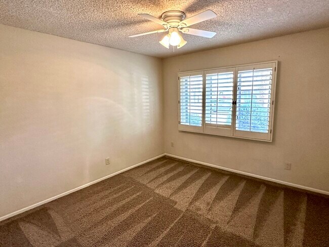 Building Photo - Stunning McCormick Ranch home