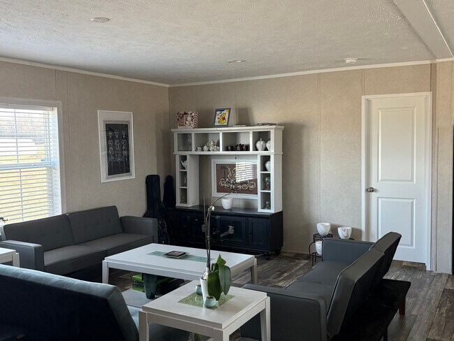 Building Photo - 8236 Camden Rd