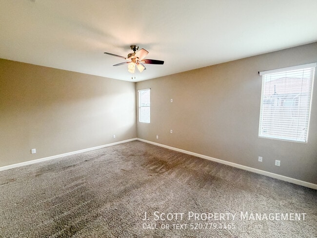 Building Photo - 9411 W Oregon Ave