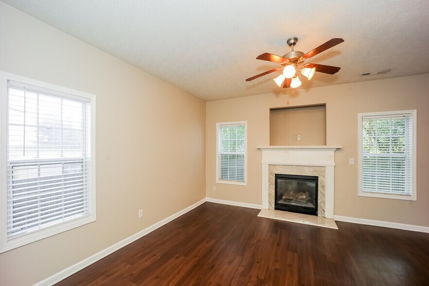 Building Photo - 18 Harper's Farm Dr