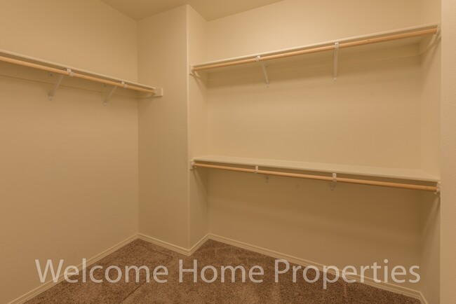 Building Photo - Beautiful Home in a Secluded Neighborhood