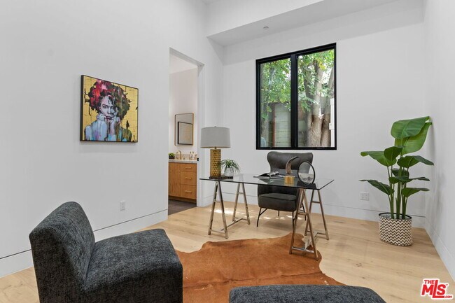 Building Photo - 4535 Haskell Ave