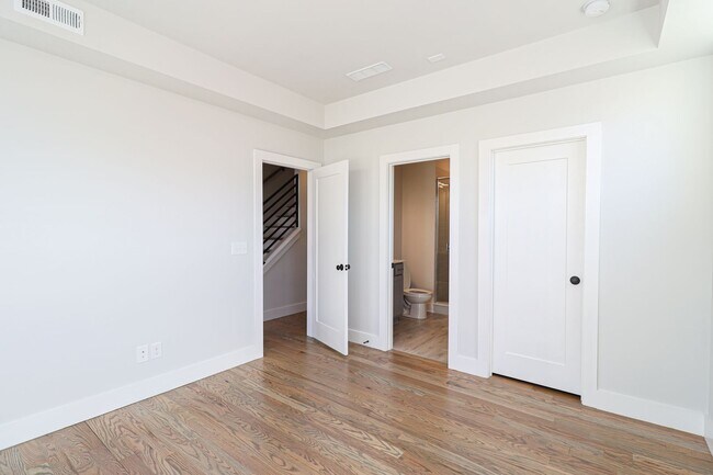 Building Photo - Luxury New Construction Townhome in Bryant...
