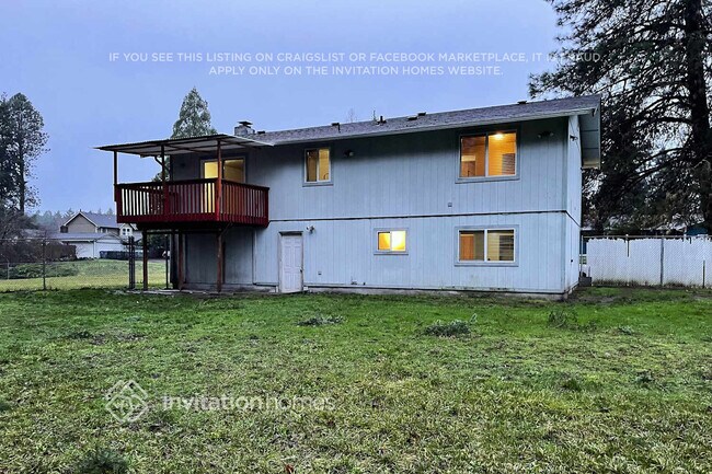 Building Photo - 1002 151st St E