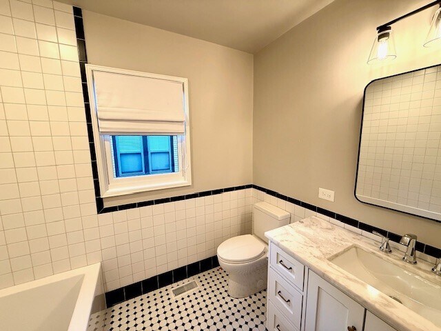 Building Photo - 709 NW 42nd St