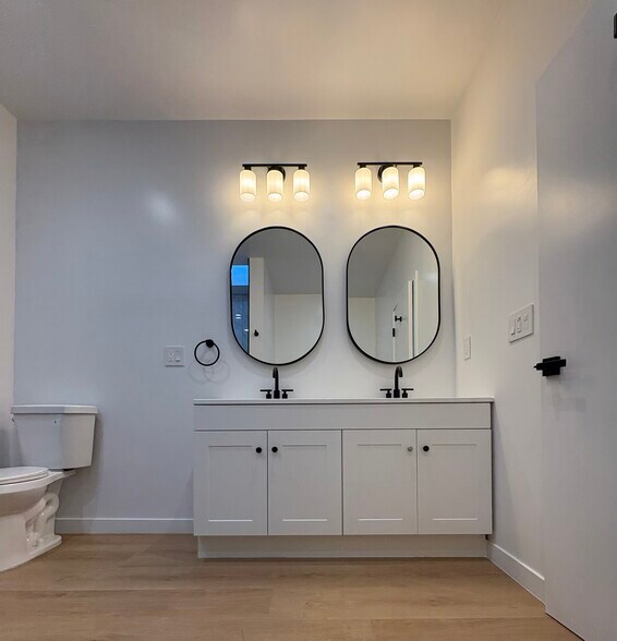 Double sinks and vanities. - 7834 S Harvard Blvd