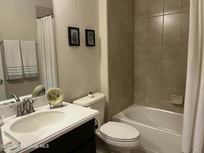 Building Photo - 5748 Tamarac Dr