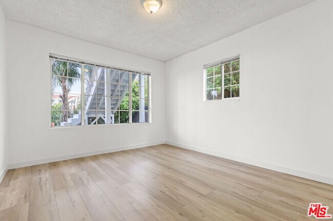 Building Photo - 1174 S Highland Ave