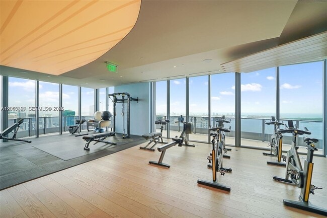 Building Photo - 1000 Brickell Plaza