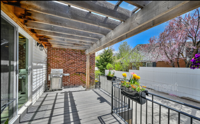 Building Photo - 2218 Wilmington Cir
