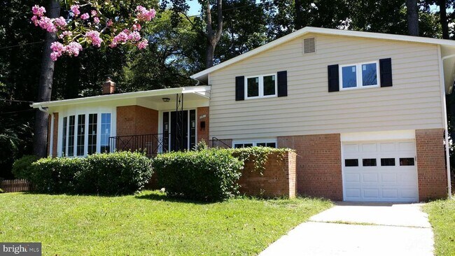 Building Photo - 9301 Kirkdale Rd