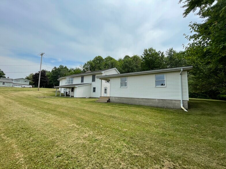 Rear Exterior - 2320 Rinderle Dr