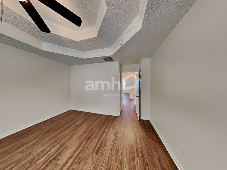 Building Photo - 361 Whitney Ln