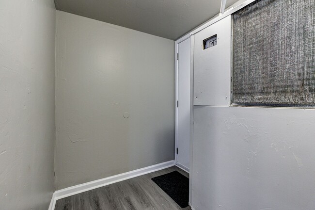 Building Photo - 1 bed 1 bath apartment for lease!