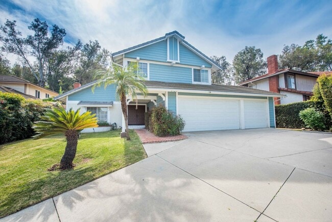 Building Photo - Rose Hills