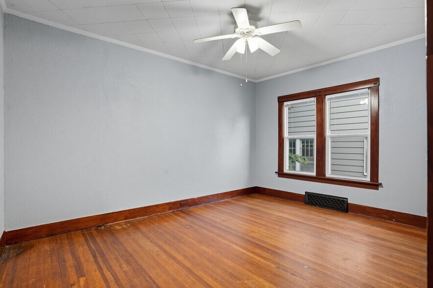 Building Photo - 1719 N Marquette St