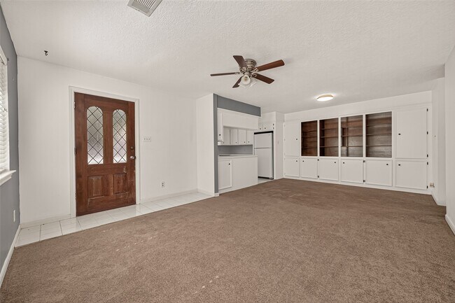Building Photo - 12619 Chriswood Dr