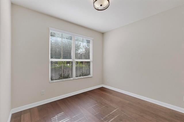 Building Photo - 1801 Velarde Rd