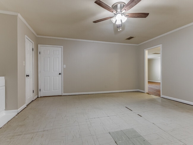 Building Photo - 2609 Mickey Rd